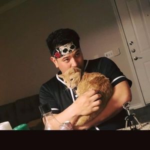 Meet your Posher, Adrian